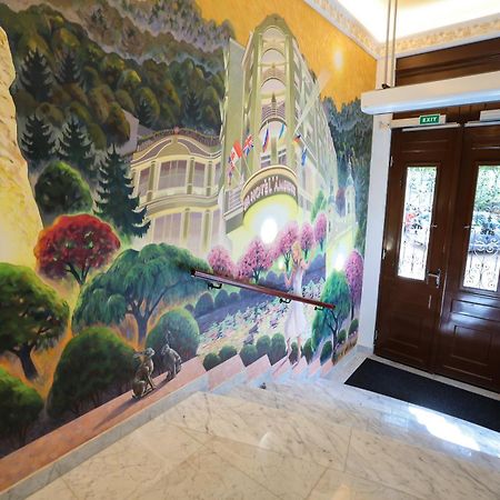 Boutique Hotel Ambiente ****+ Karlsbad Eksteriør billede