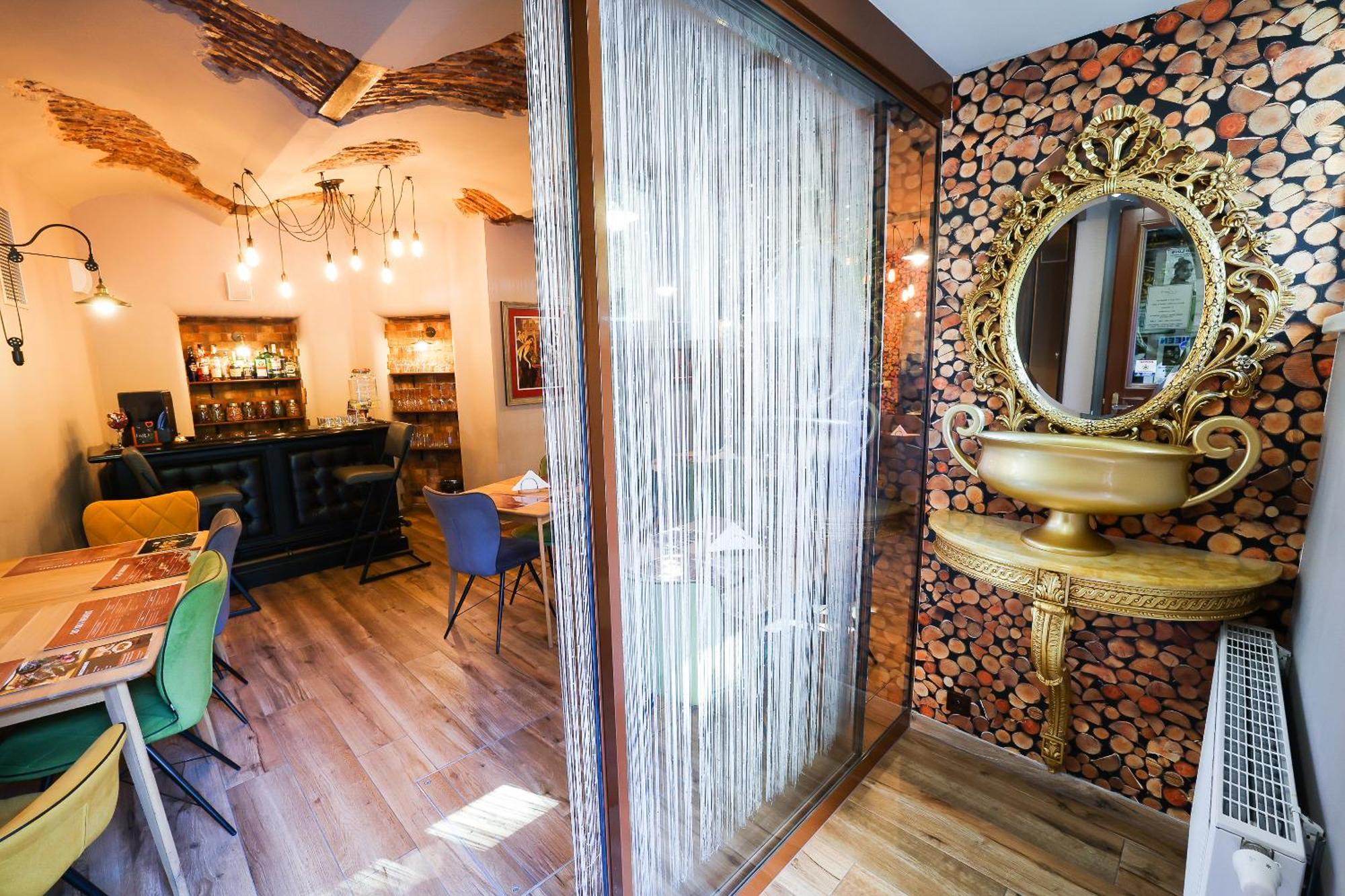 Boutique Hotel Ambiente ****+ Karlsbad Eksteriør billede