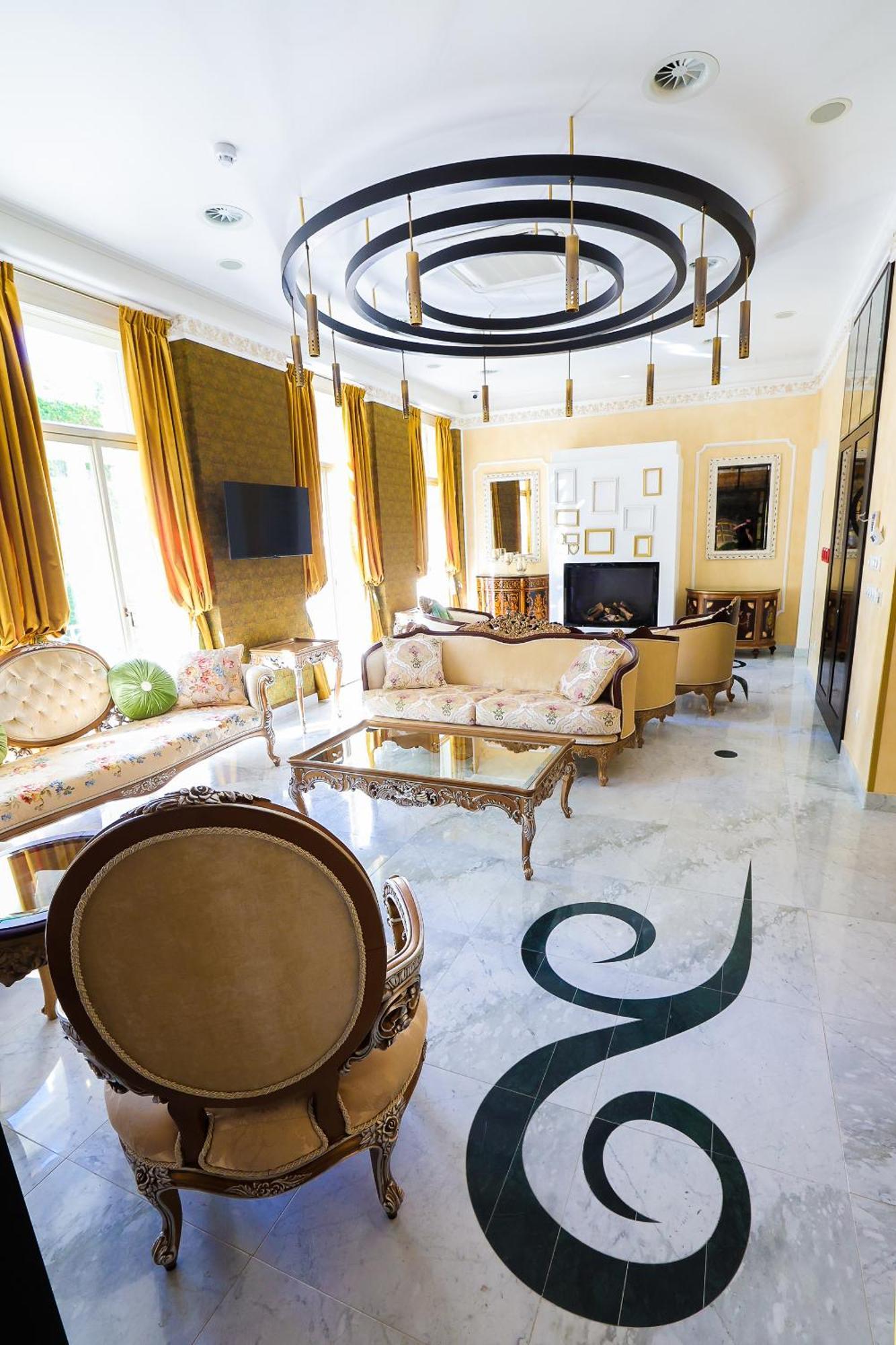 Boutique Hotel Ambiente ****+ Karlsbad Eksteriør billede